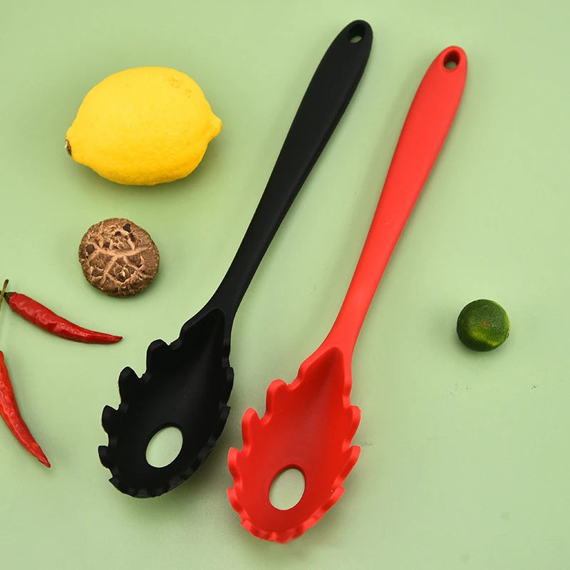 Silicone long handle spaghetti spoon kitchen utensil