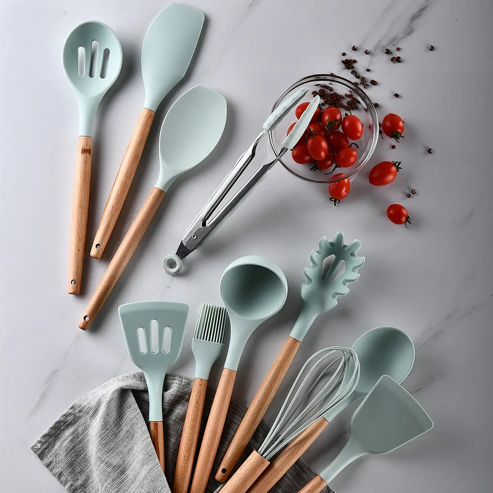 Wood handle silicone kitchen utensil set - Wood Handle Silicone Kitchen Tools